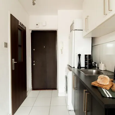 Piotrapartments - Bruna Green City Apartment Варшава Екстер'єр фото