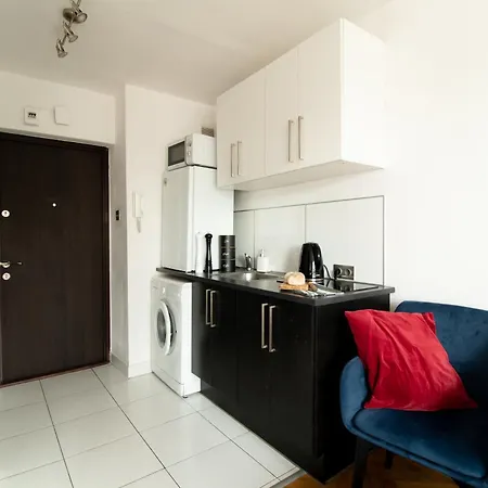 Piotrapartments - Bruna Green City Apartment Варшава Екстер'єр фото