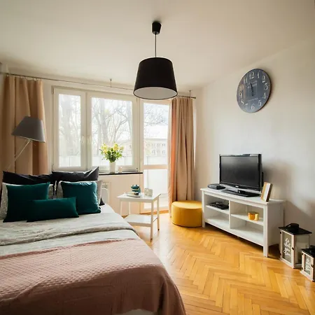 Piotrapartments - Bruna Green City Apartment Варшава Екстер'єр фото